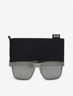 Oakley Oo4123 Square-frame Sunglasses -Glam Pouch Store 779 10017 0888392269799 MATTEGUNMETAL ALT01