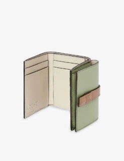 Loewe Trifold Logo-embossed Leather Wallet -Glam Pouch Store R04087575 ROSEMARYTAN ALT04